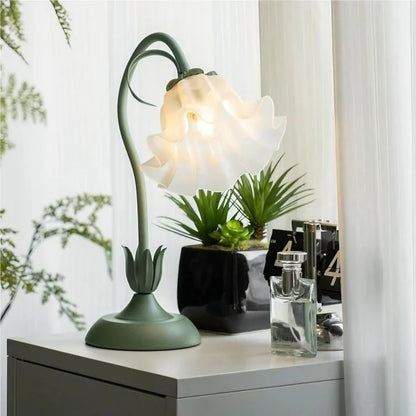 Rynx | FloraFlex Adjustable Vintage Flower Table Lamp | Elegant Design | Dimmable Light for Home