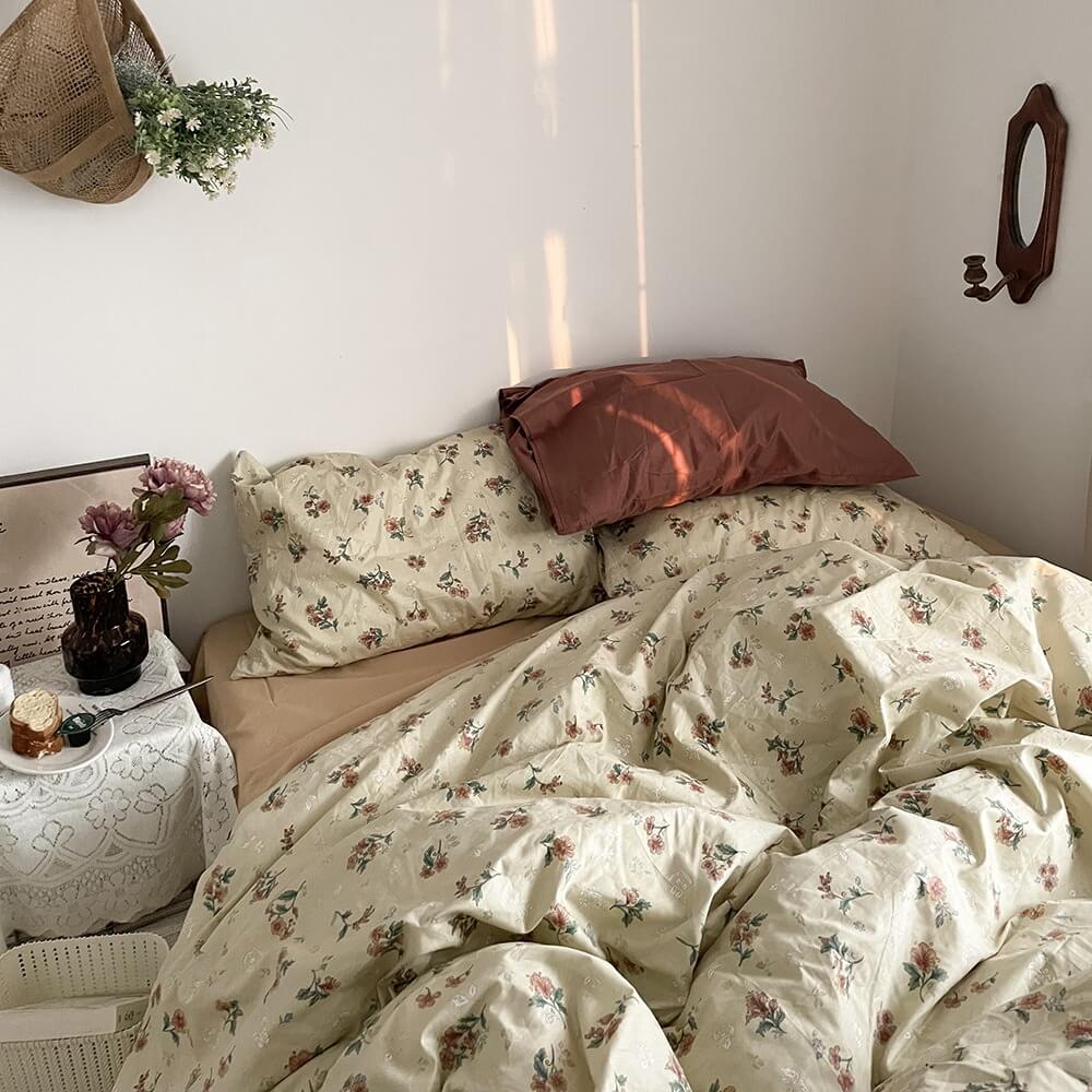 Rynx | Old Fashioned Floral Bedding Set