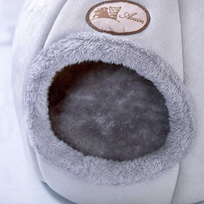 Rynx | Warm Totoro cat bed with ears