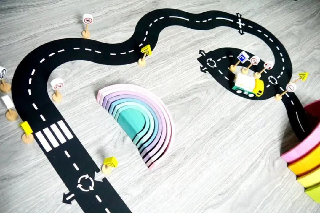 Rynx | Road Builder | Rolling Puzzle Track