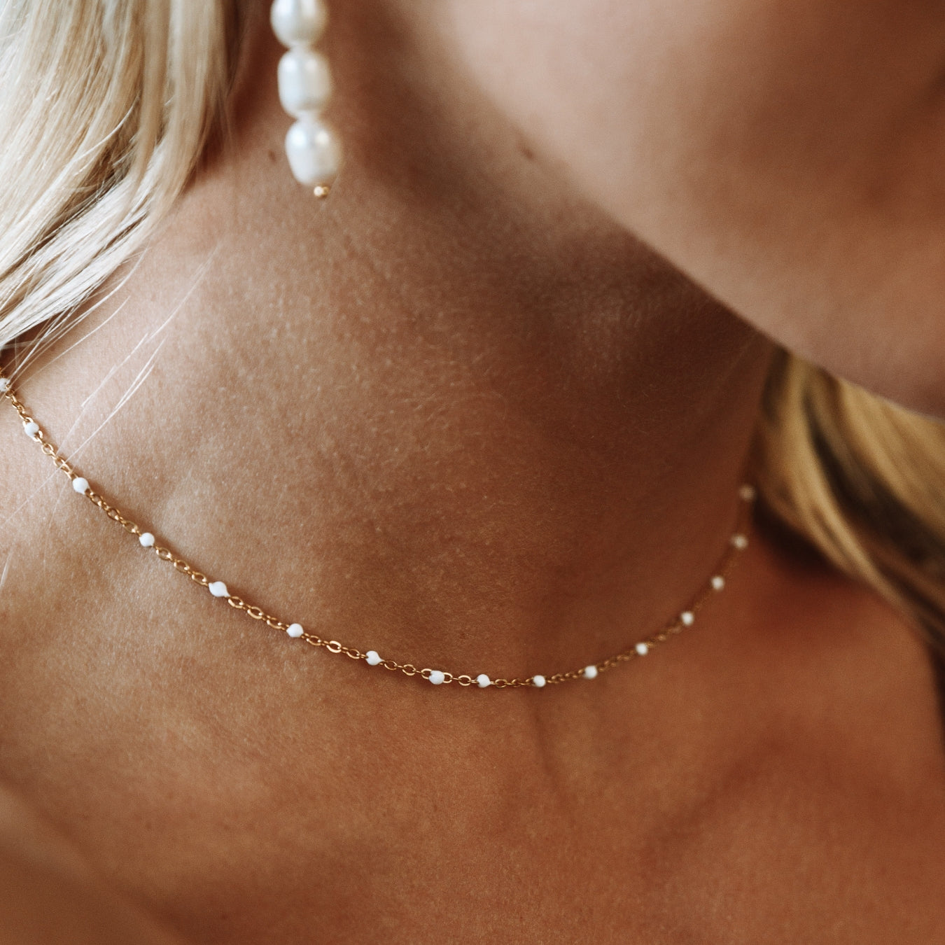 RYNX | Choker with Shining White Enamel Beads - Aurielle