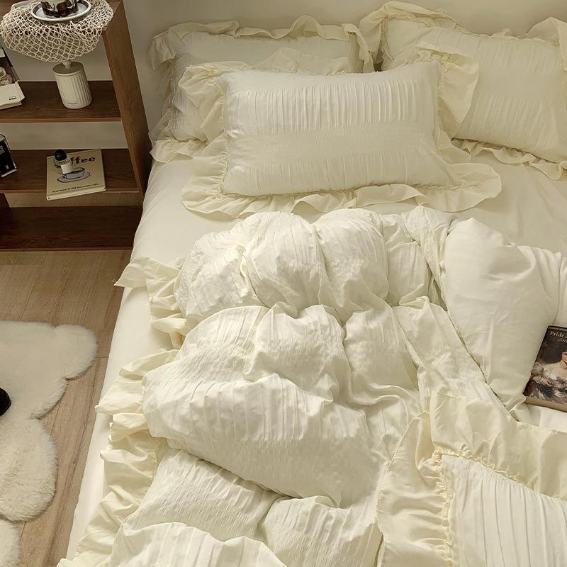 Rynx Princesscore Soft Ruffled Bedding Set