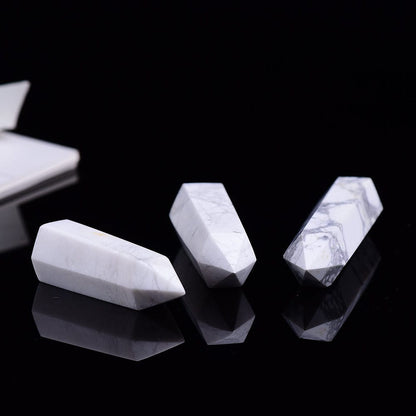 Rynx | Howlite Crystal Points Tower