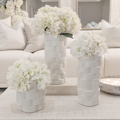 Rynx | Willow Medium White Ribbed Ceramic Vase