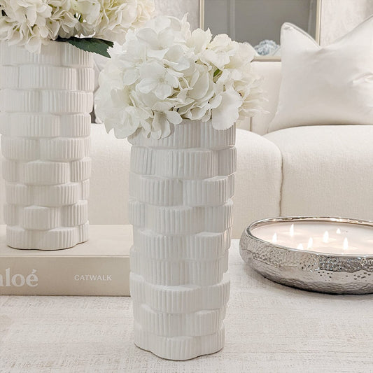Rynx | Willow Medium White Ribbed Ceramic Vase