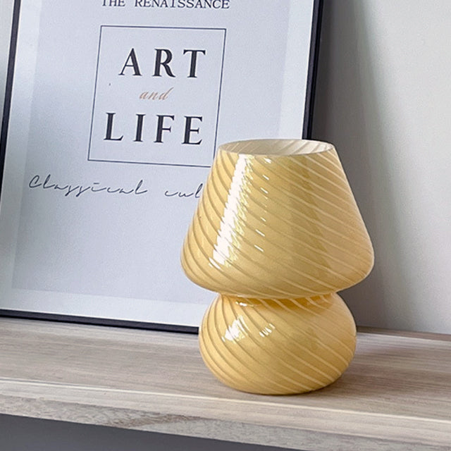 Rynx | LED Desk Lamp in Mushroom Shape made of Glass